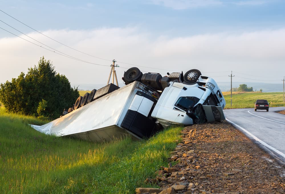 when should I hire a truck accident lawyer