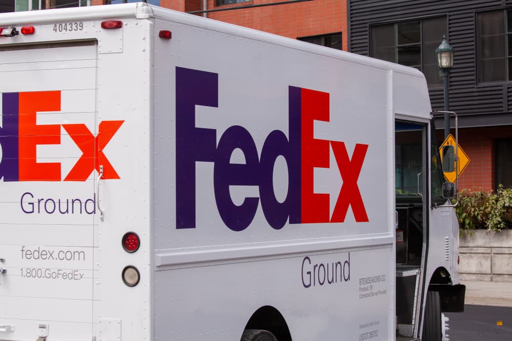 how to sue fedex for negligence